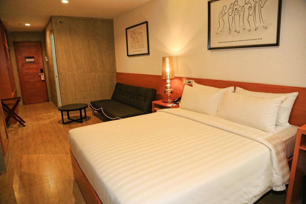 Big Hotel Cebu Extérieur photo