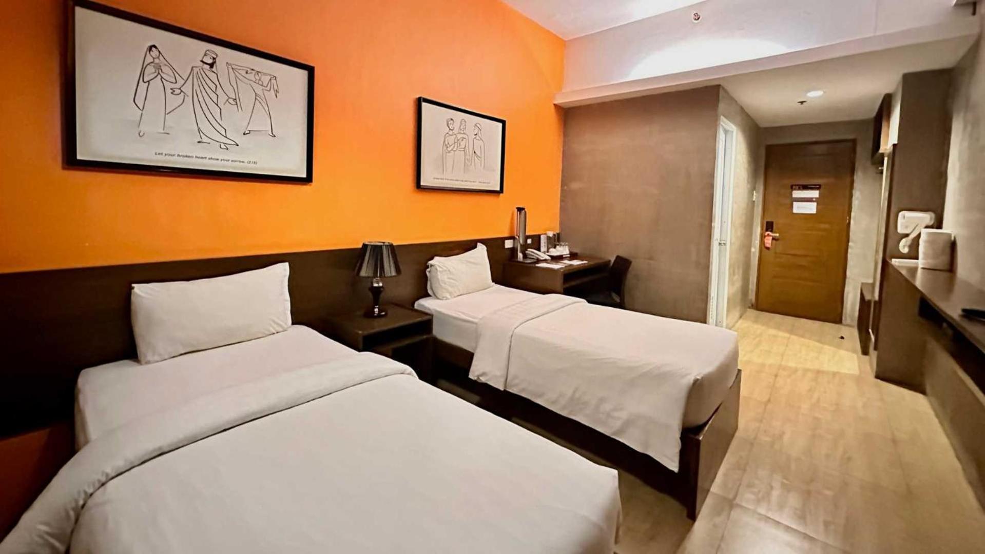 Big Hotel Cebu Extérieur photo