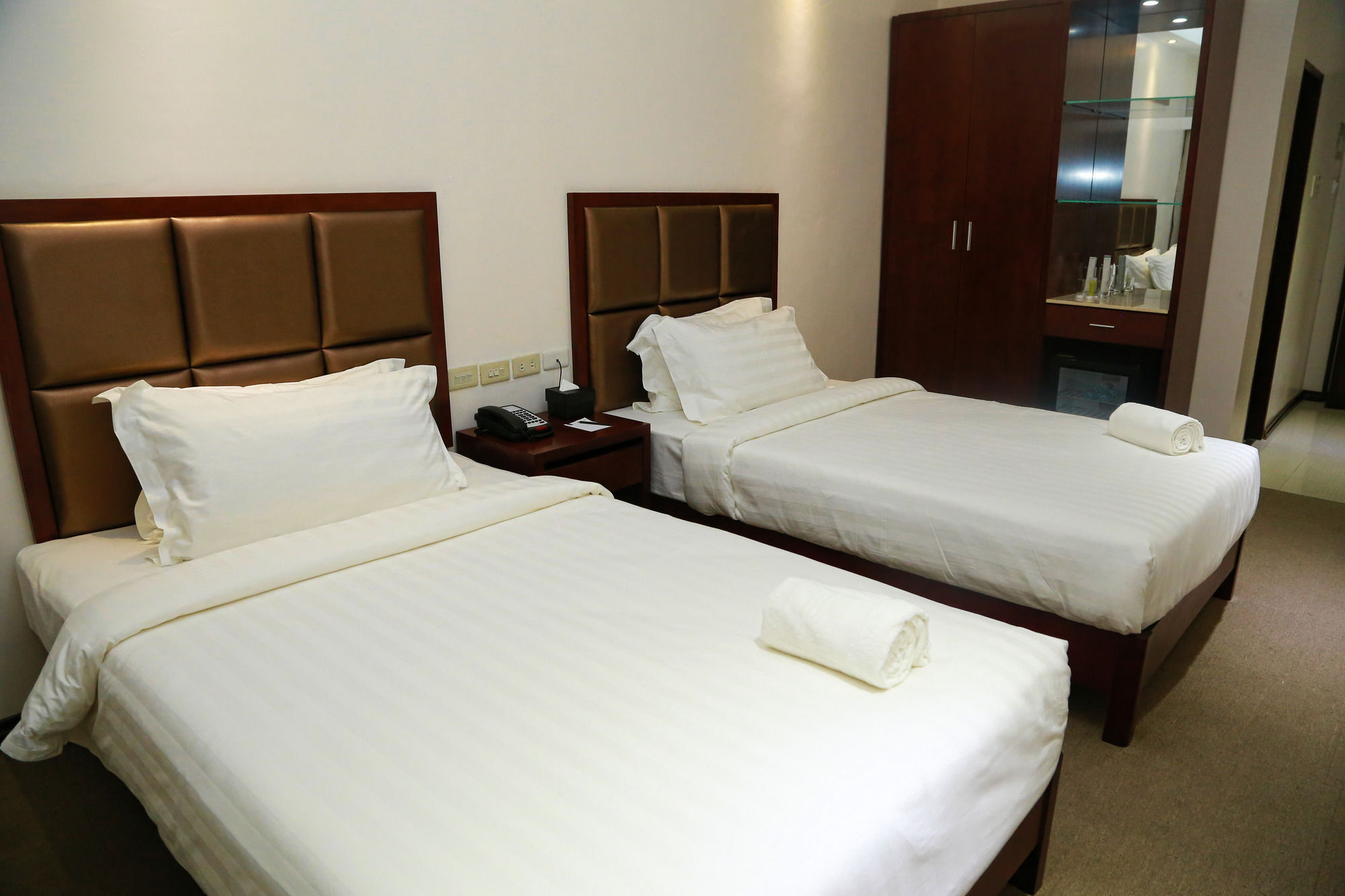 Big Hotel Cebu Extérieur photo